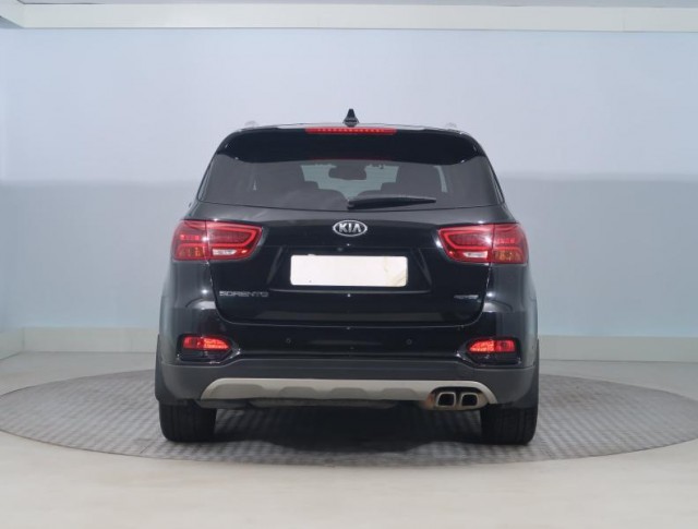 Kia Sorento  2.2 CRDi 
