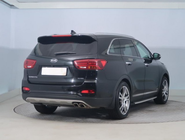 Kia Sorento  2.2 CRDi 