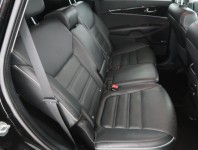 Kia Sorento  2.2 CRDi 