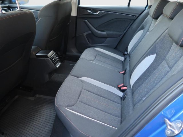 Škoda Kamiq  1.0 TSI Ambition