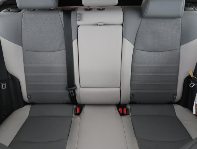 Toyota RAV 4  2.5 Hybrid 