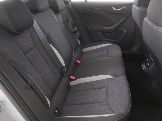 Škoda Kamiq  1.0 TSI 