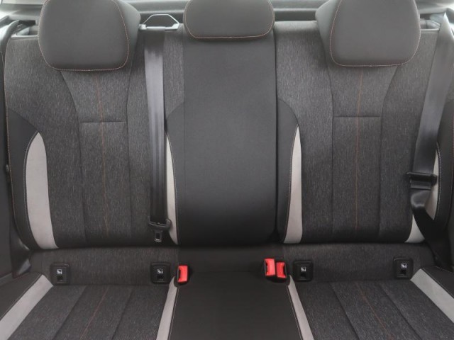 Škoda Kamiq  1.0 TSI 