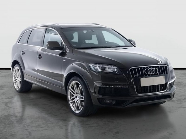 Audi Q7  3.0 TDI 