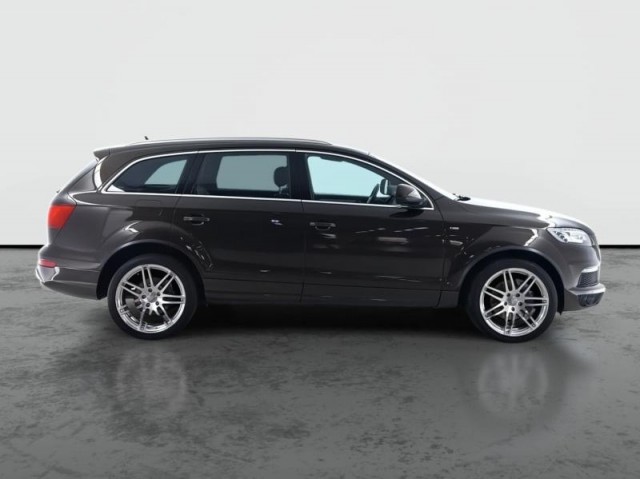 Audi Q7  3.0 TDI 