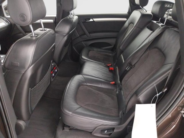 Audi Q7  3.0 TDI 