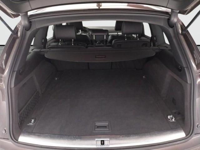 Audi Q7  3.0 TDI 