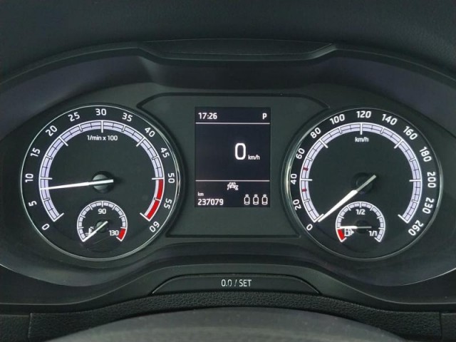 Škoda Karoq  1.6 TDI Ambition