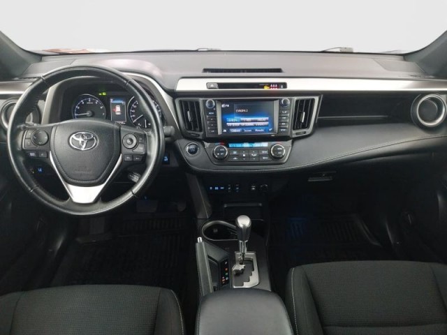 Toyota RAV 4  2.0 VVT-i Business