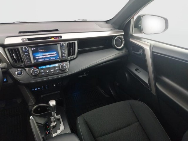 Toyota RAV 4  2.0 VVT-i Business