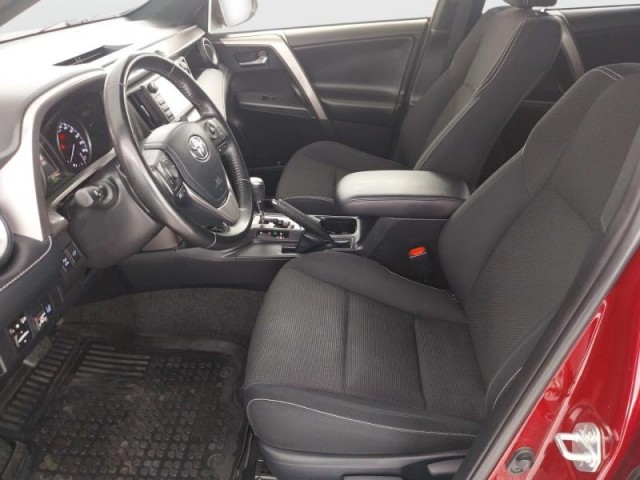 Toyota RAV 4  2.0 VVT-i Business