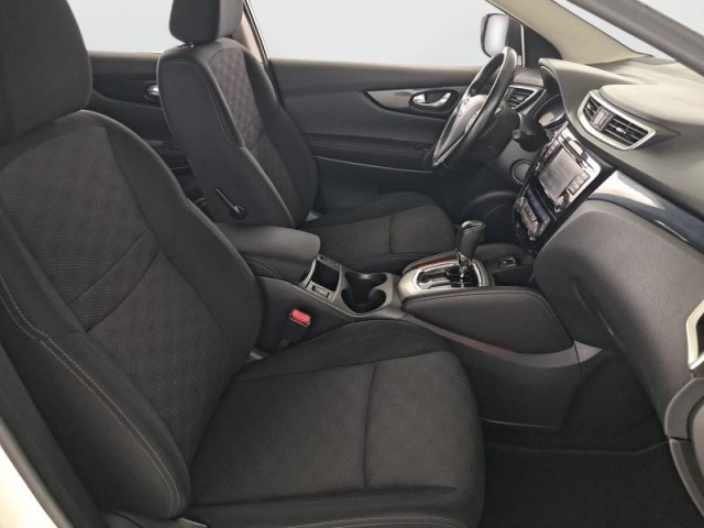 Nissan Qashqai  1.2 DIG-T 