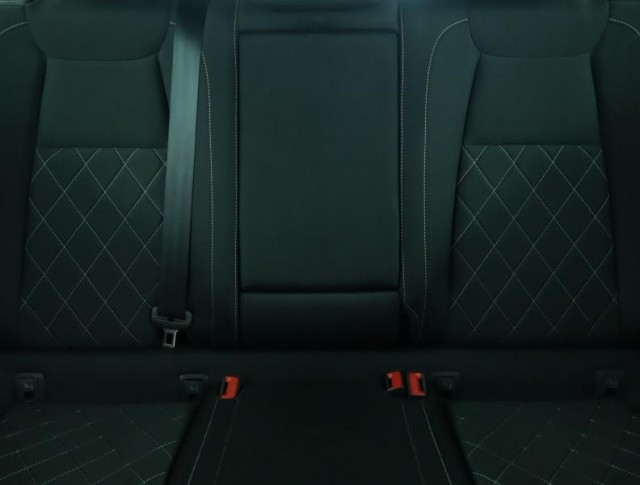 Škoda Karoq  1.5 TSI Sportline