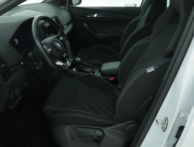 Škoda Karoq  1.5 TSI Sportline