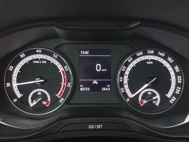 Škoda Karoq  1.0 TSI Ambition
