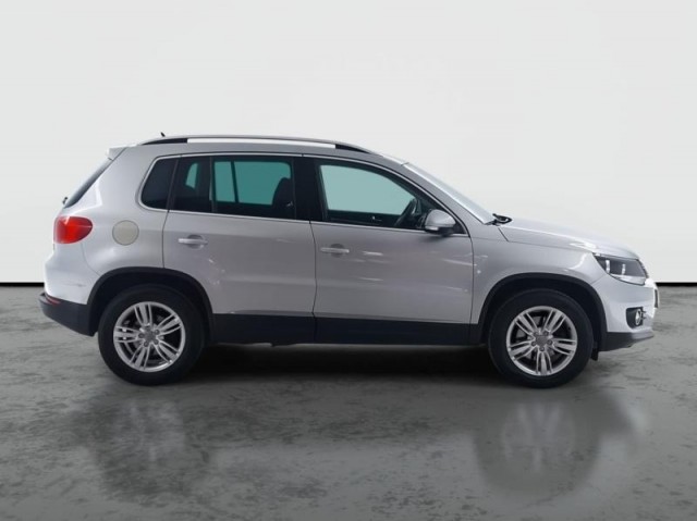 Volkswagen Tiguan  2.0 TDI 
