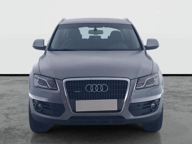 Audi Q5  2.0 TDI basis