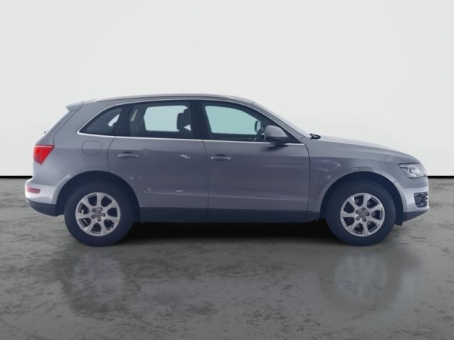 Audi Q5  2.0 TDI basis