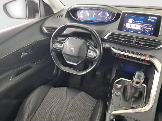 Peugeot 3008  1.2 PureTech 