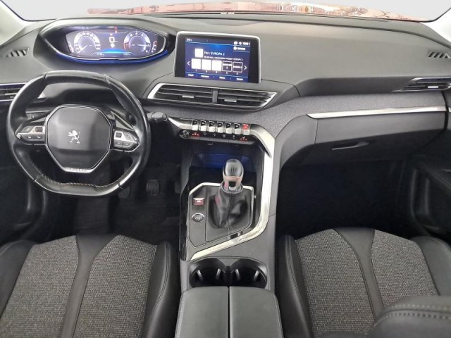 Peugeot 3008  1.2 PureTech 