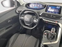 Peugeot 3008  1.2 PureTech 