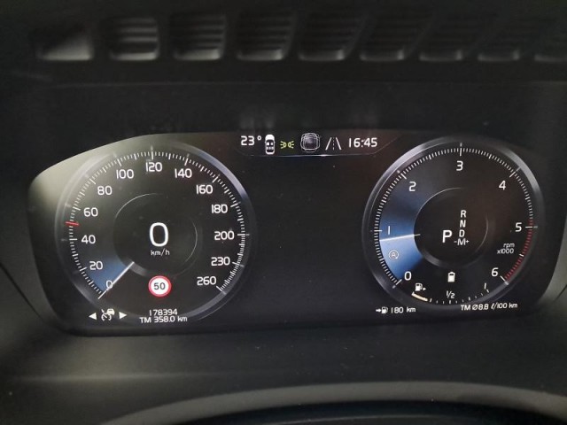 Volvo XC90  B5 AWD 