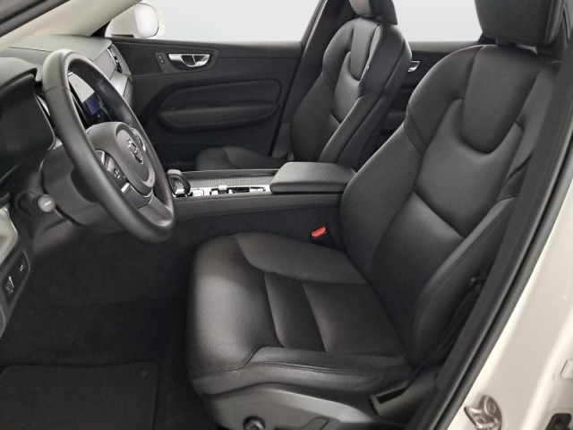 Volvo XC60  B4 AWD Momentum