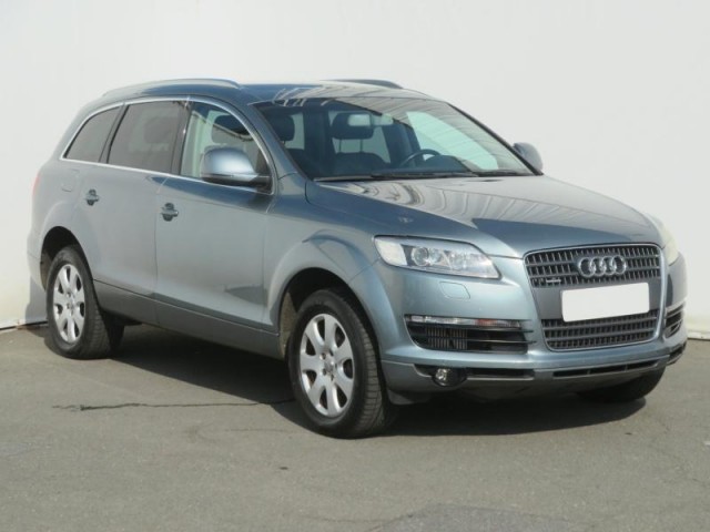 Audi Q7  3.0 TDI 