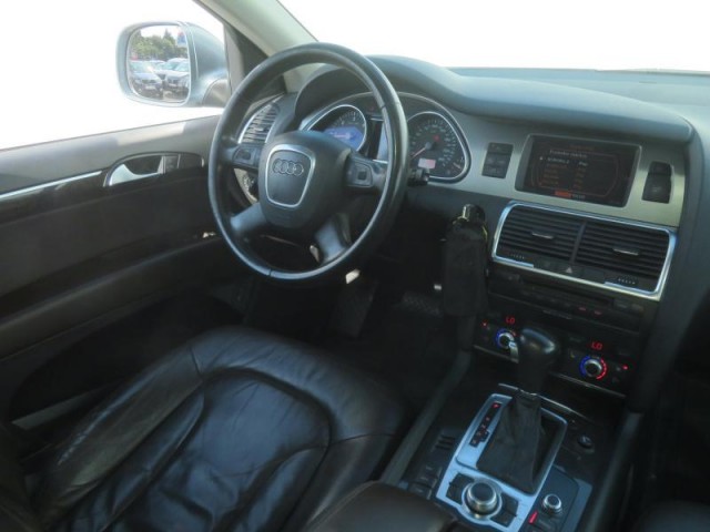 Audi Q7  3.0 TDI 