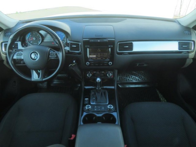 Volkswagen Touareg  3.0 TDI 