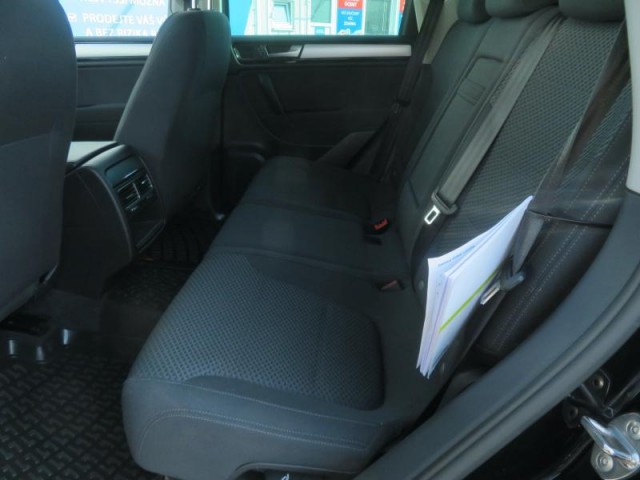 Volkswagen Touareg  3.0 TDI 