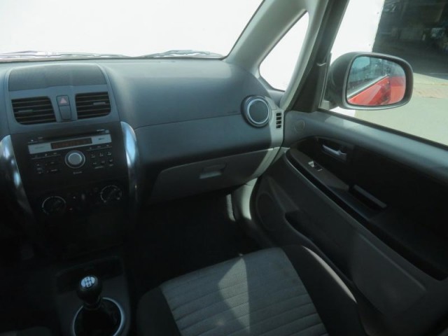 Suzuki SX4  1.6 VVT 