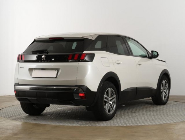 Peugeot 3008  1.2 PureTech 