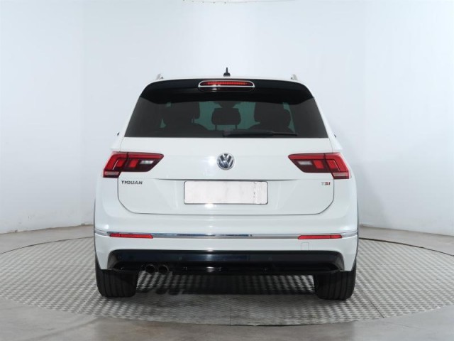 Volkswagen Tiguan  1.4 TSI R-Line