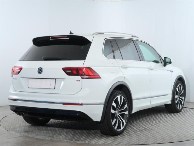 Volkswagen Tiguan  1.4 TSI R-Line