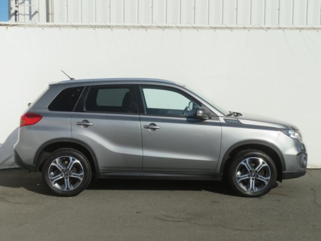 Suzuki Vitara  1.6 VVT Elegance