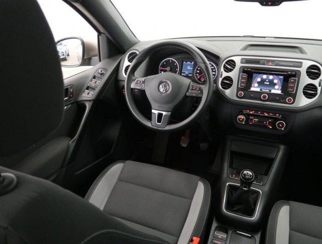 Volkswagen Tiguan  2.0 TDI 