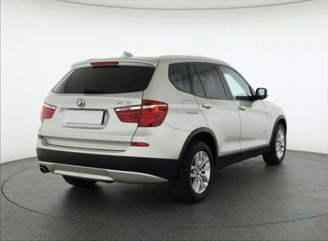 BMW X3  sDrive18d 