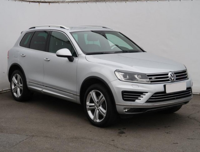 Volkswagen Touareg  3.0 TDI R-Line