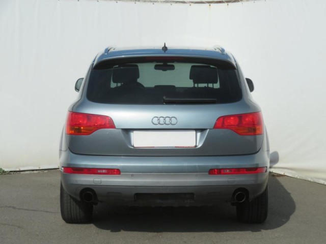 Audi Q7  3.0 TDI 