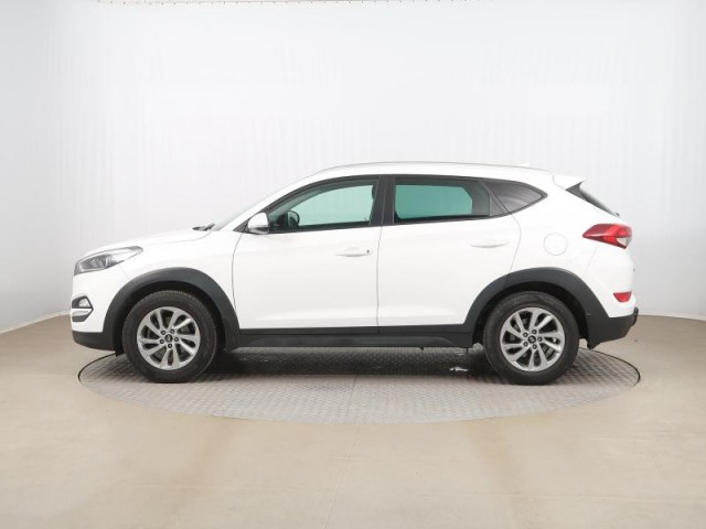 Hyundai Tucson  1.7 CRDi Trikolor