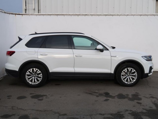 Volkswagen Touareg  3.0 TDI 