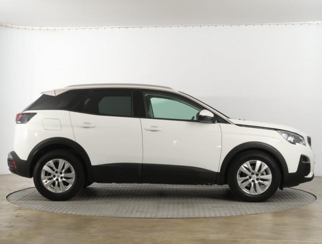 Peugeot 3008  1.2 PureTech Active