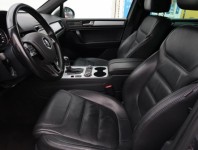 Volkswagen Touareg  3.0 TDI 