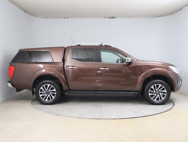 Nissan Navara  2.3 dCi 