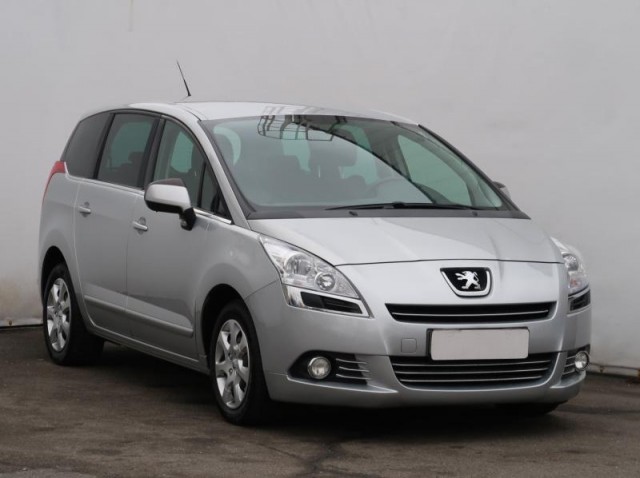 Peugeot 5008  1.6 HDi 