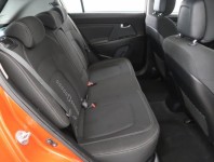 Kia Sportage  2.0 CVVT 