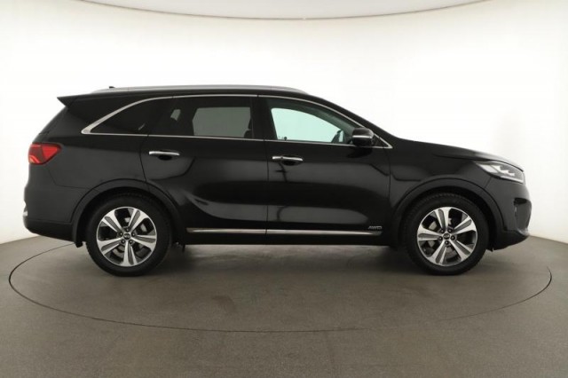 Kia Sorento  2.2 CRDi 