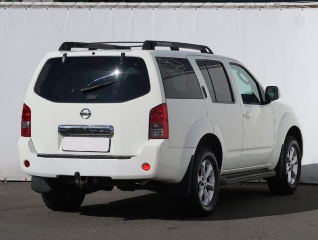 Nissan Pathfinder  2.5 dCi 