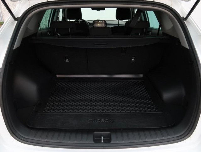 Hyundai Tucson  1.6 CRDi Trikolor